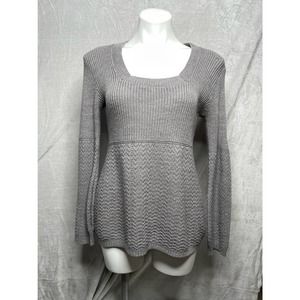 𝅺GITANO  glittery gray sweater style shirt Sz small
